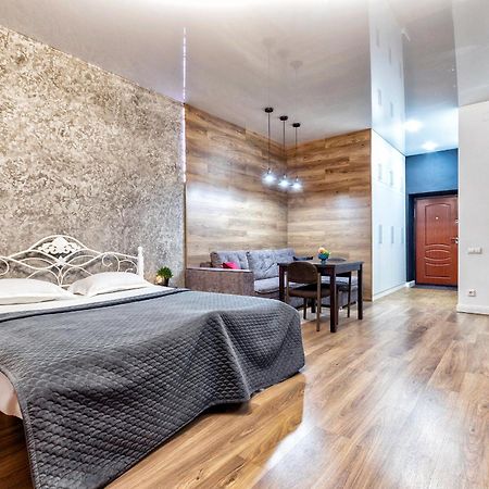 Студия С Дизайнерским Ремонтом В Элитном Доме Pavlodar Exterior foto